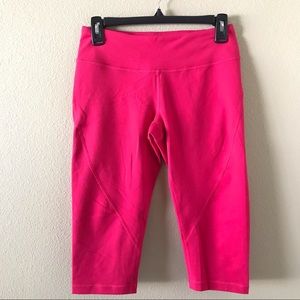 NWOT Zella Fuchsia Live In Crop Leggings Size S